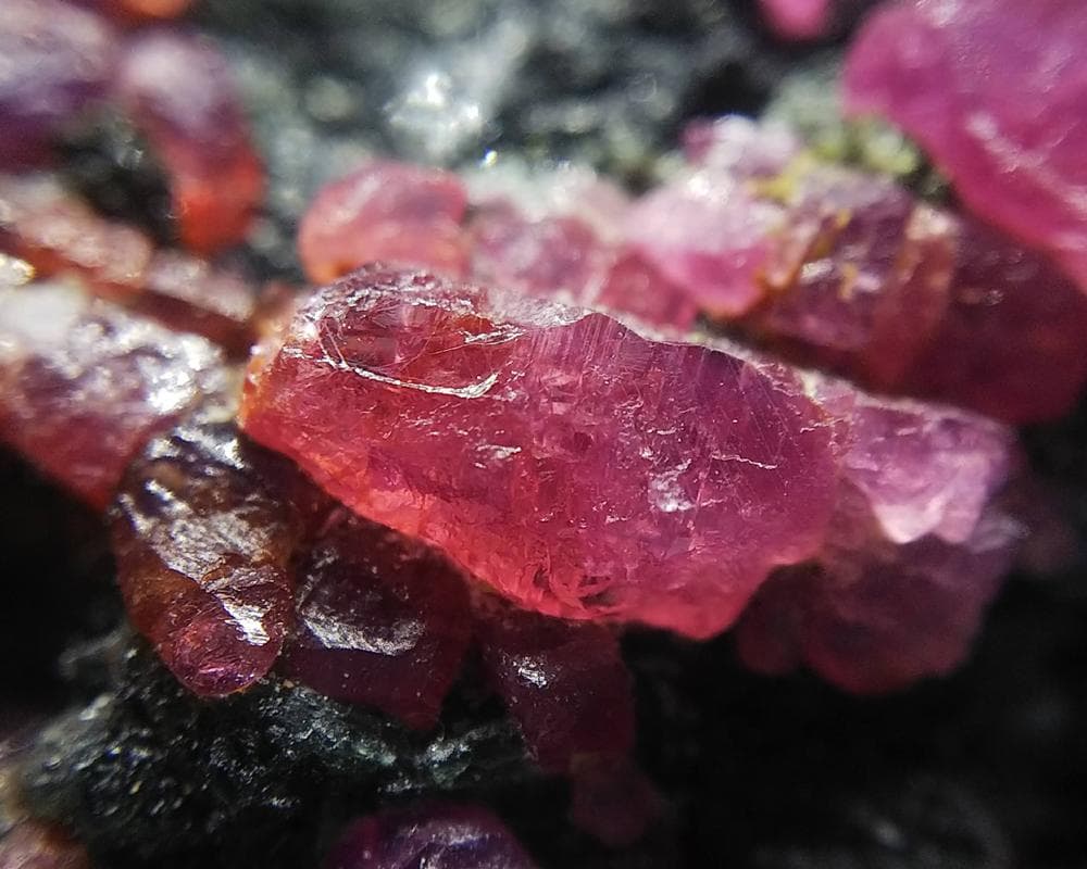 383 ルビー / ピンクサファイア ウィンザー産