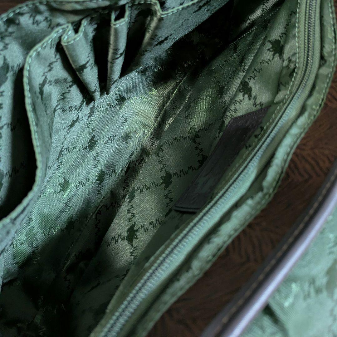 ハンティングワールド　ロゴ　レザー　革　メッセンジャーバッグ　ショルダーバッグ