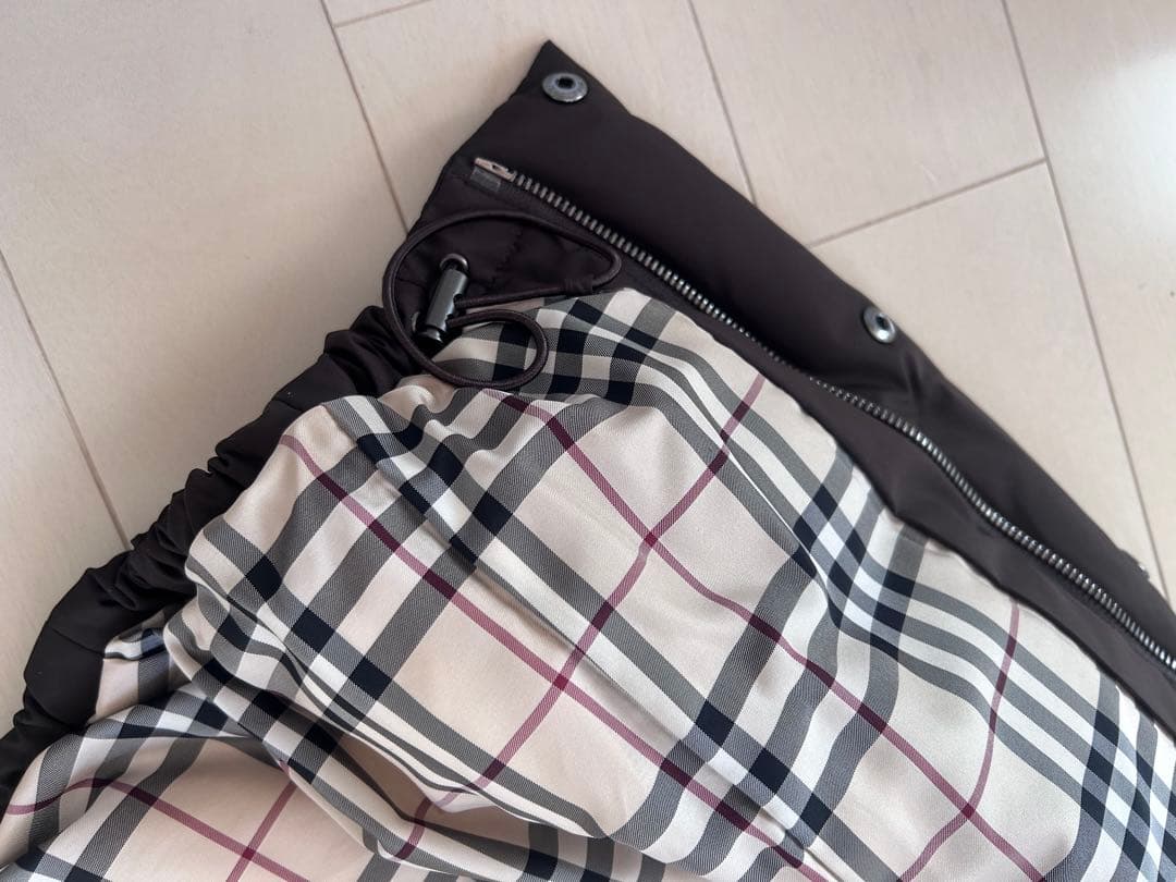 BURBERRY ダウンベストMブラウン