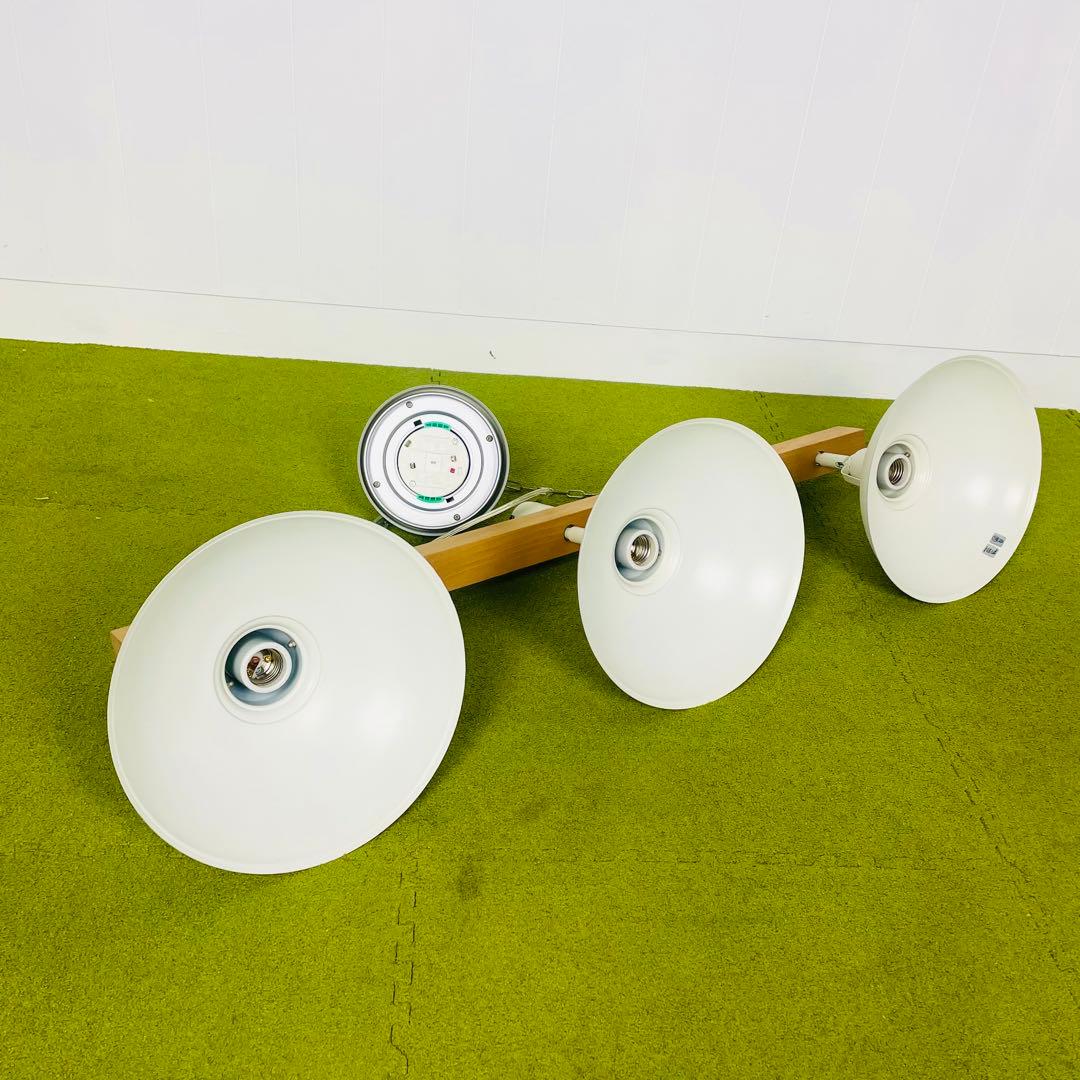 ３連ライト Varastoインターフォルム LT-8255【White】