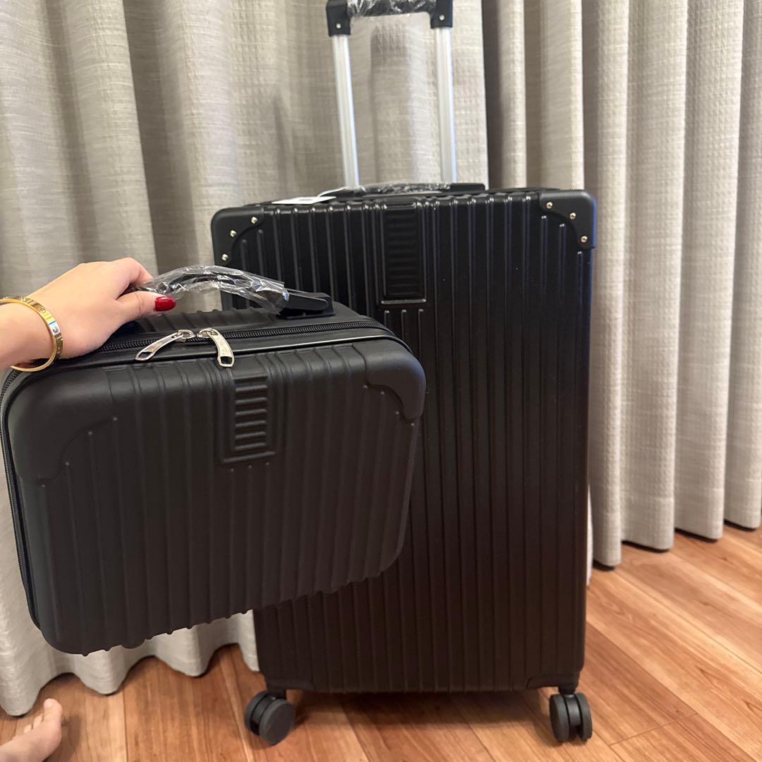 Lサイズ新品キャリーケース2点セット