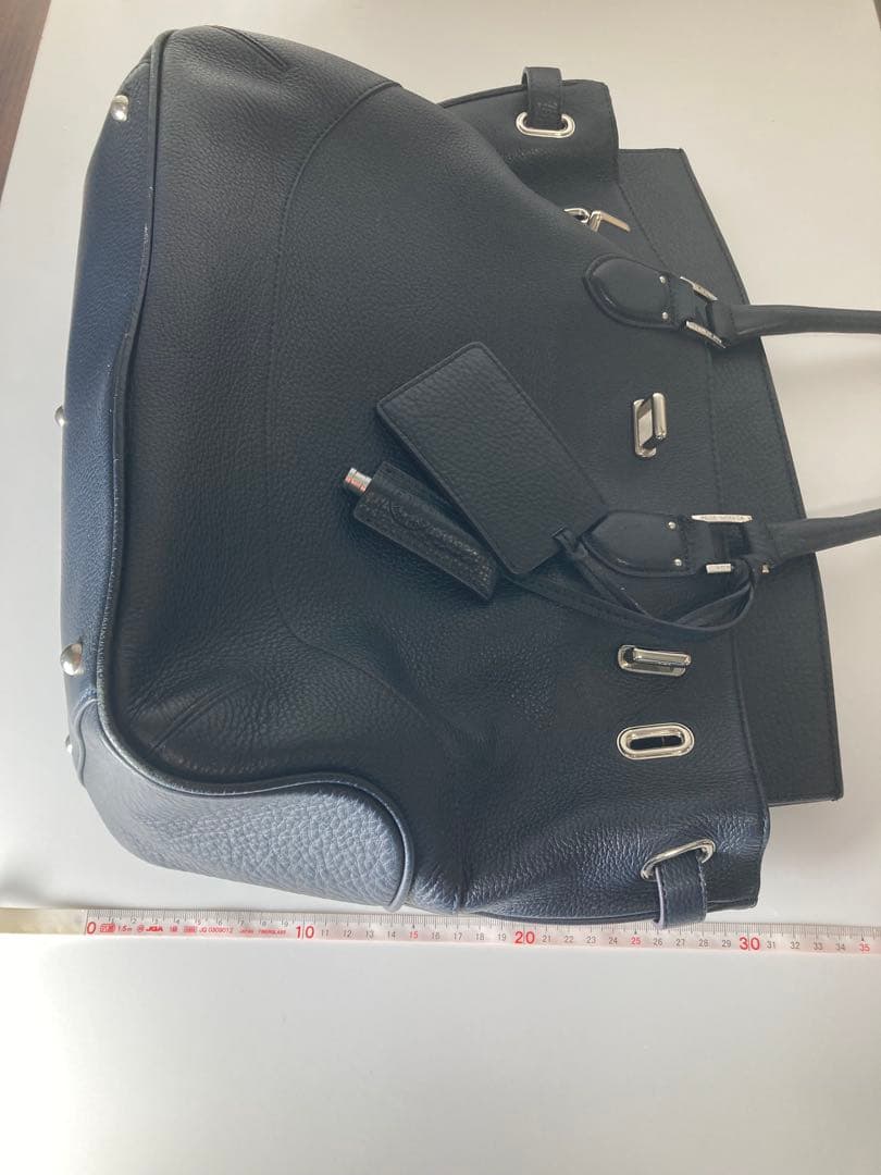 ペッレモルビダ ビジネスバック　レザートートバッグ ネイビー 本革　紺色