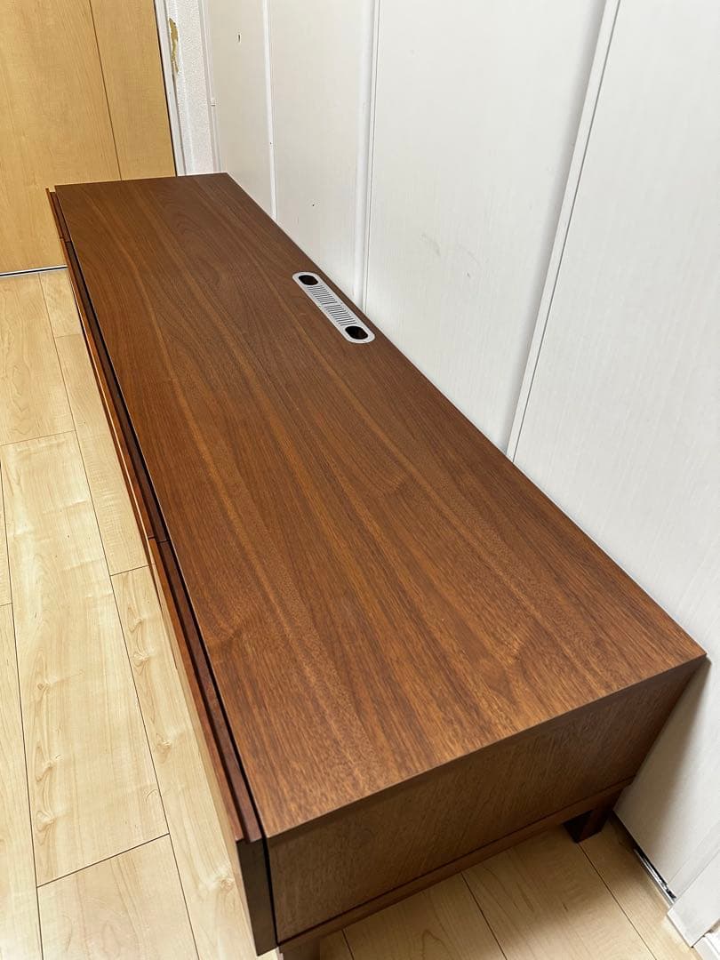 【送料込み！】定価12万円　高級テレビ台　LECCE レッチェ幅163.9cm