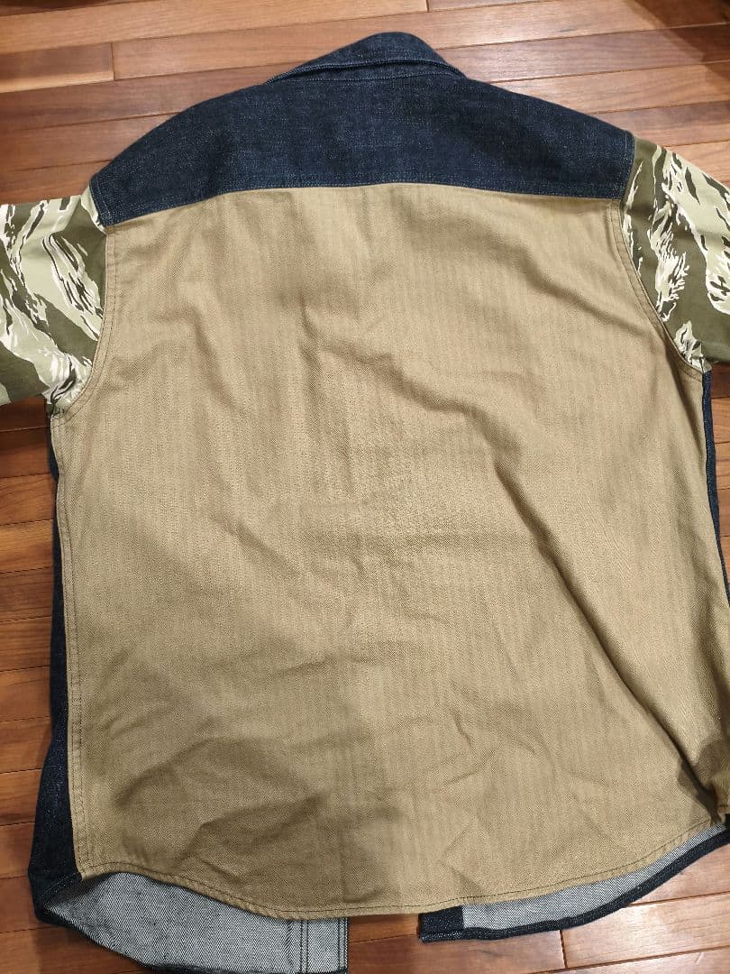 児島ジーンズ　デニム×タイガーカモ　デニムシャツ　コンボシャツ