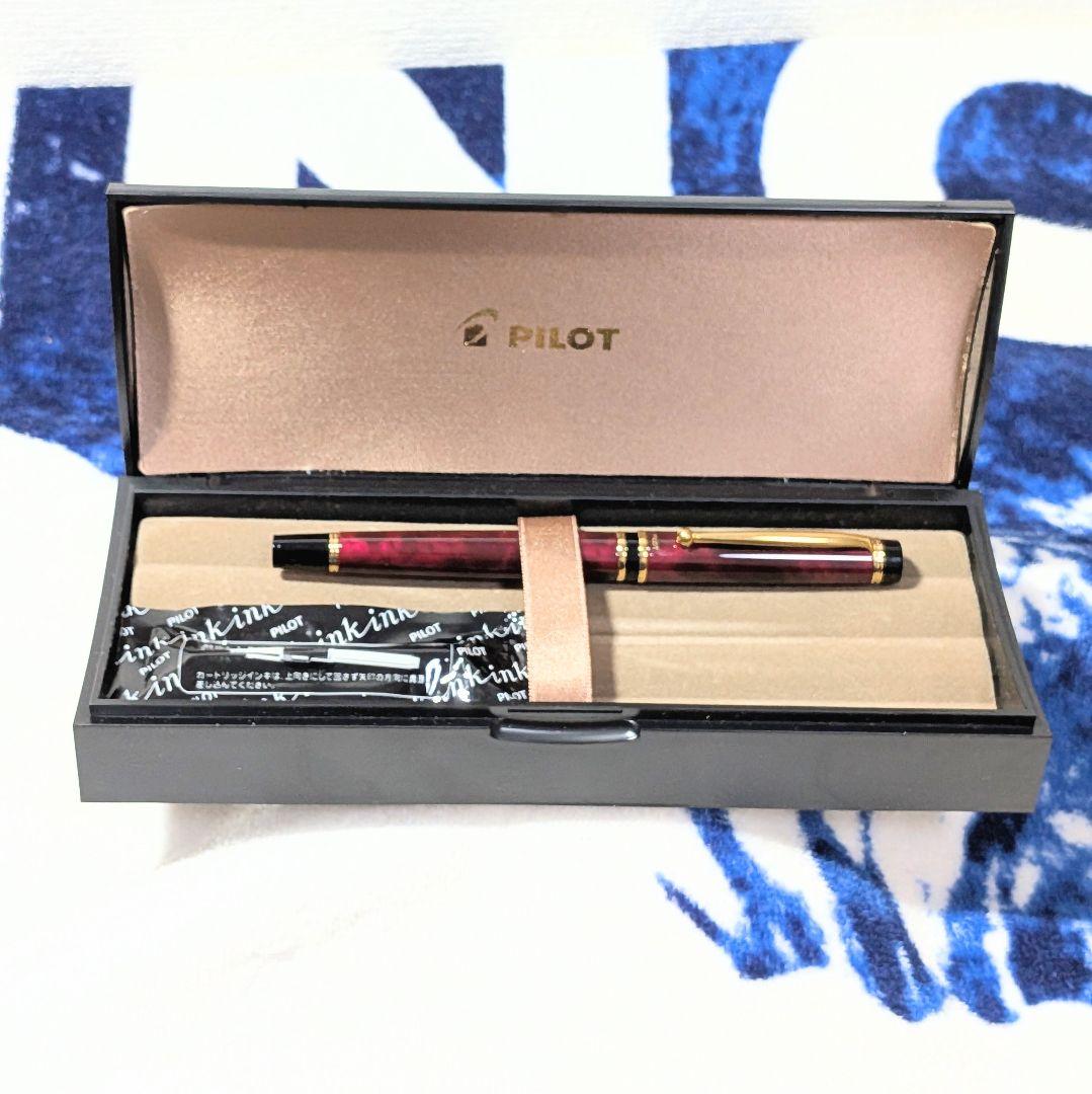 未使用品　レア初期型 パイロット グランセ ルビーレッドマーブル 万年筆 F