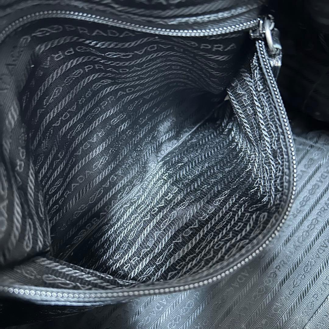 PRADA プラダ ボストンバッグ トラベルバッグ 三角プレート 大容量 黒色