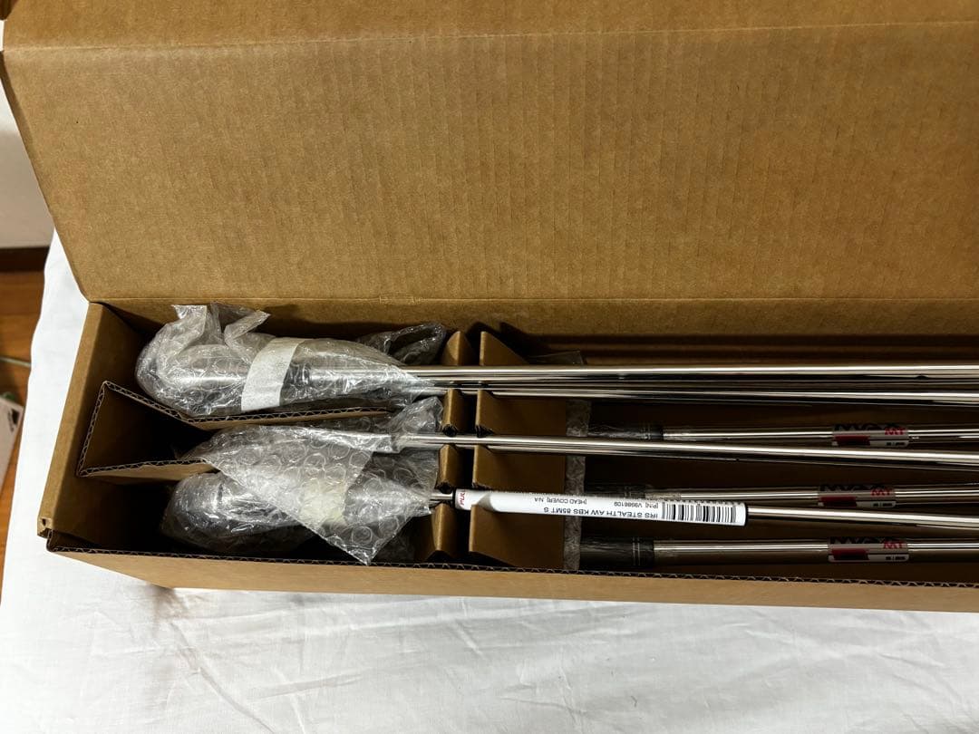 【新品】ステルスアイアンセットスチールS テーラーメイド（6〜PW・AW・SW）