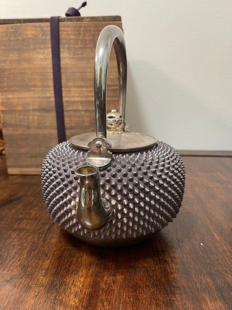 銀瓶　純銀　あられ　木箱付き　652g 骨董古美術