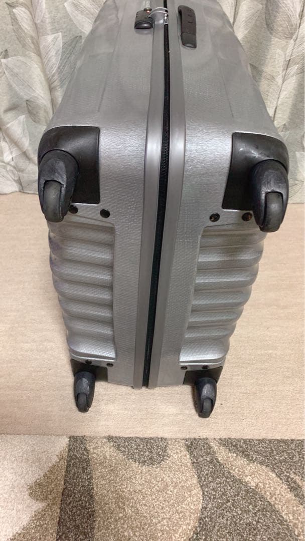 samsonite スーツケー スグレー 大容量軽量 4輪TSAロック