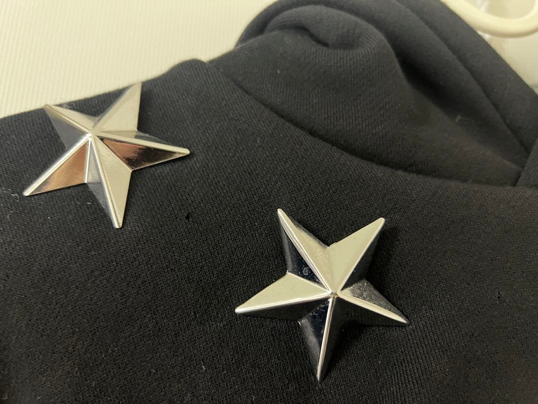 GIVENCHY ブラック 星装飾 メンズパーカーS