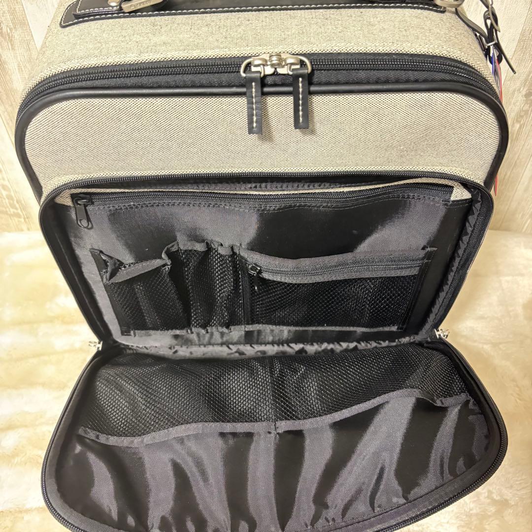 SWANY キャリーバッグ　キャンバス　機内持込サイズ