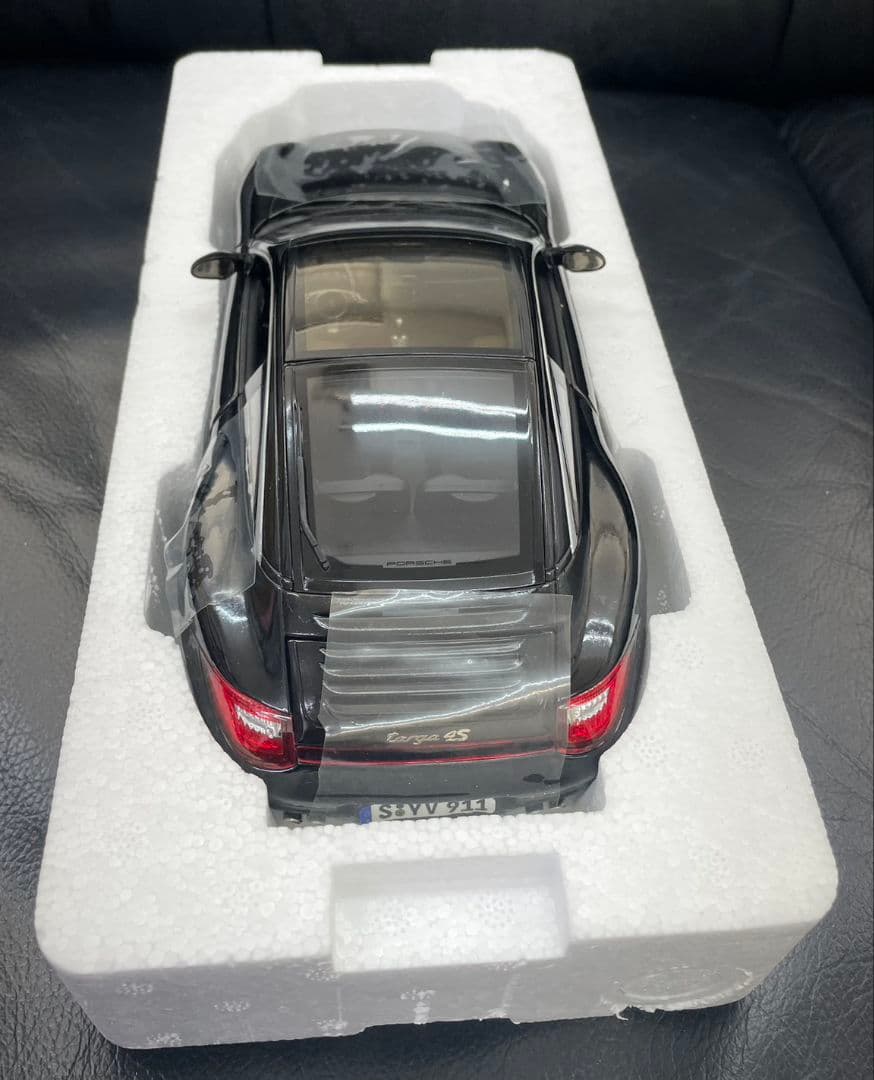 ポルシェ 911 タルガ targa 4S 1/18 ブラック ミニチャンプス