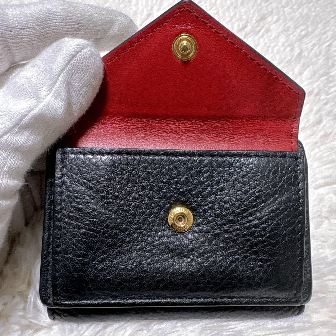 ♡美品♡PRADA プラダ 三つ折り財布 レター バイカラー ブラック レッド