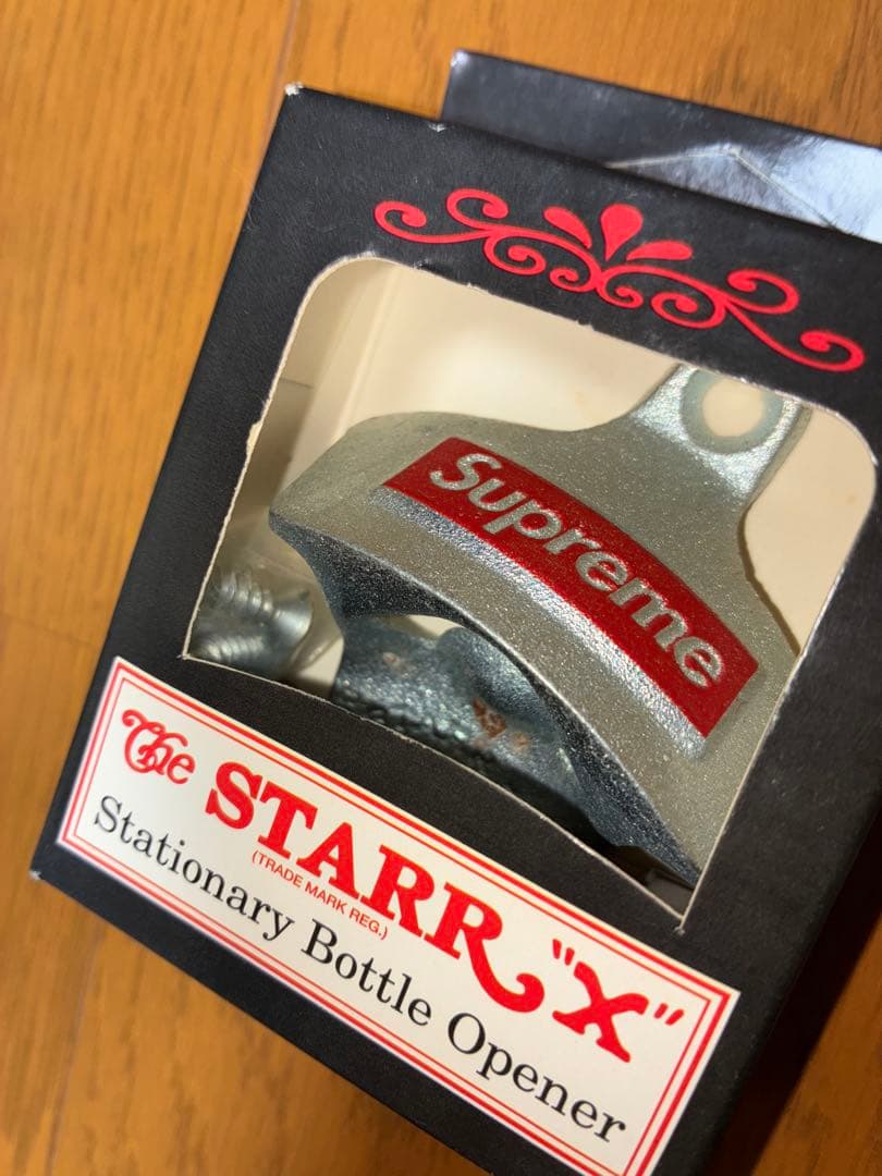supreme シュプリーム栓抜き　壁掛けボトルオープナー