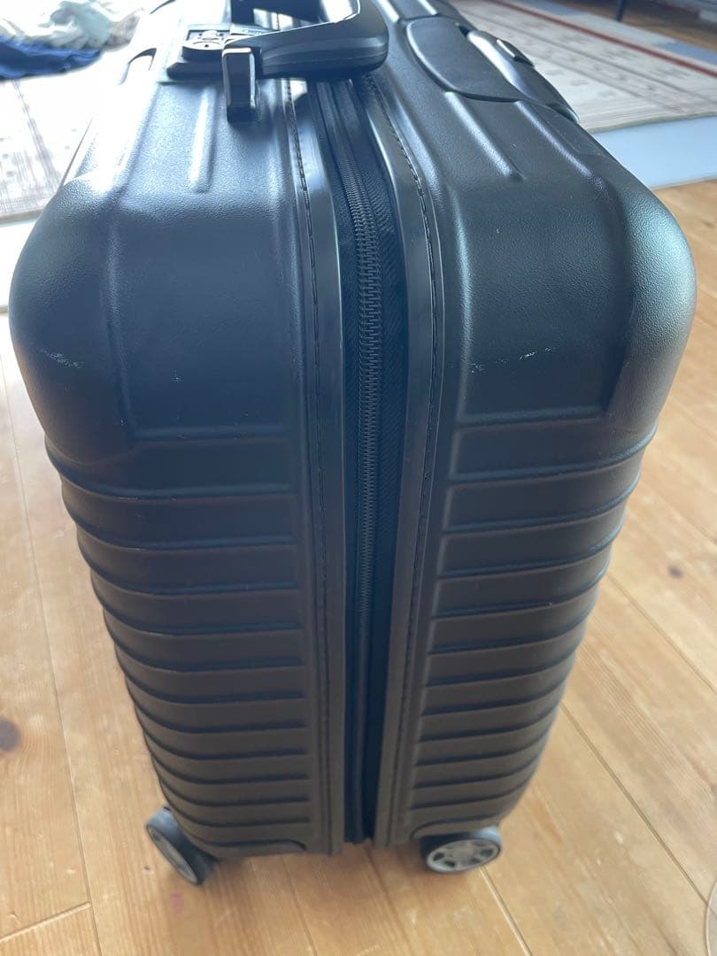 RIMOWA(リモワ サルサ）　27L　キャリーケース　４輪