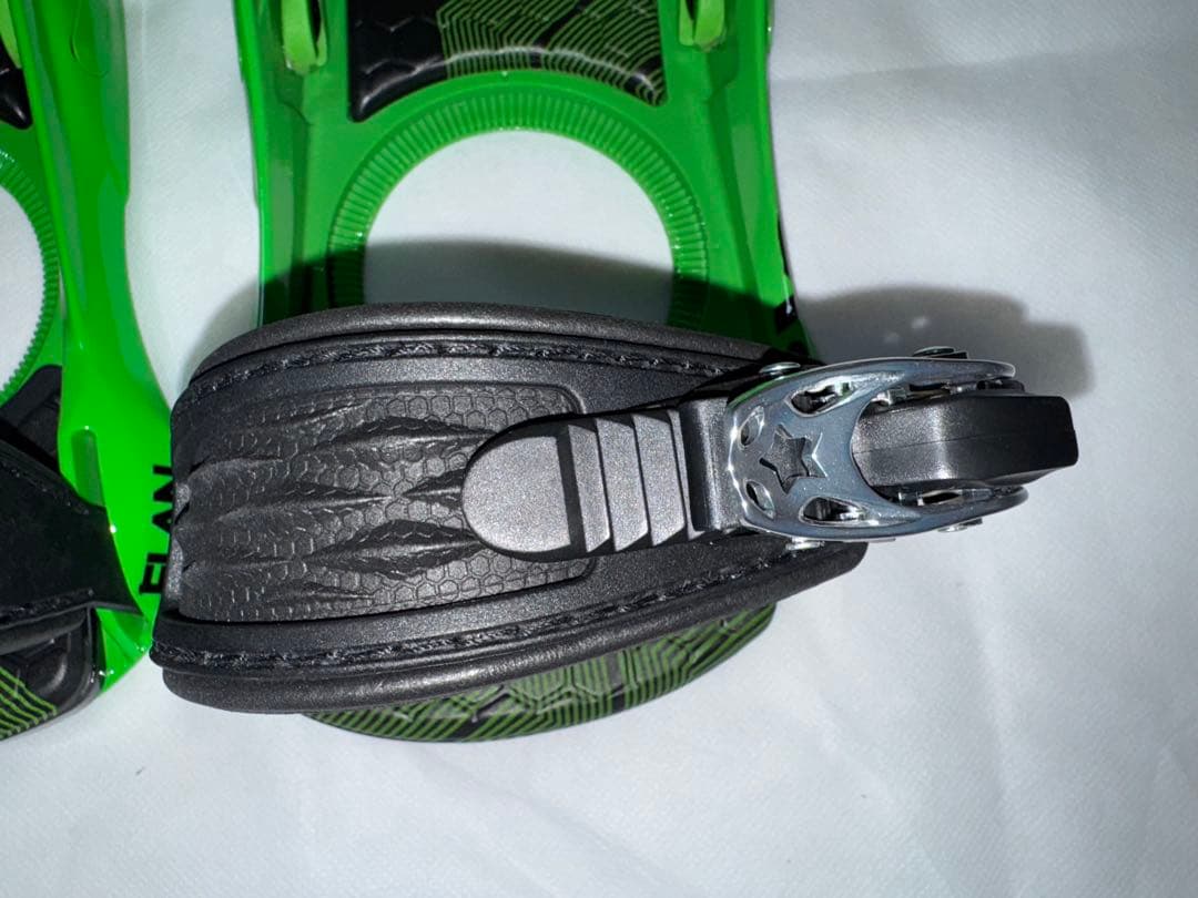 未使用 ELAN スノーボード バインディング XENON S/M グリーン