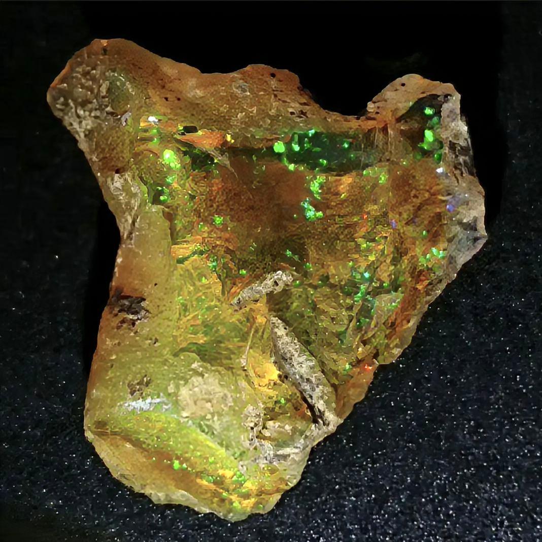 ★プレシャスオパール 結晶 3.5g(SA～SA+)