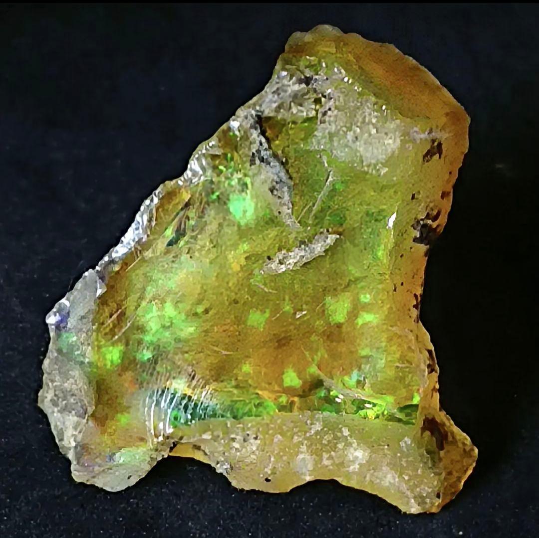 ★プレシャスオパール 結晶 3.5g(SA～SA+)