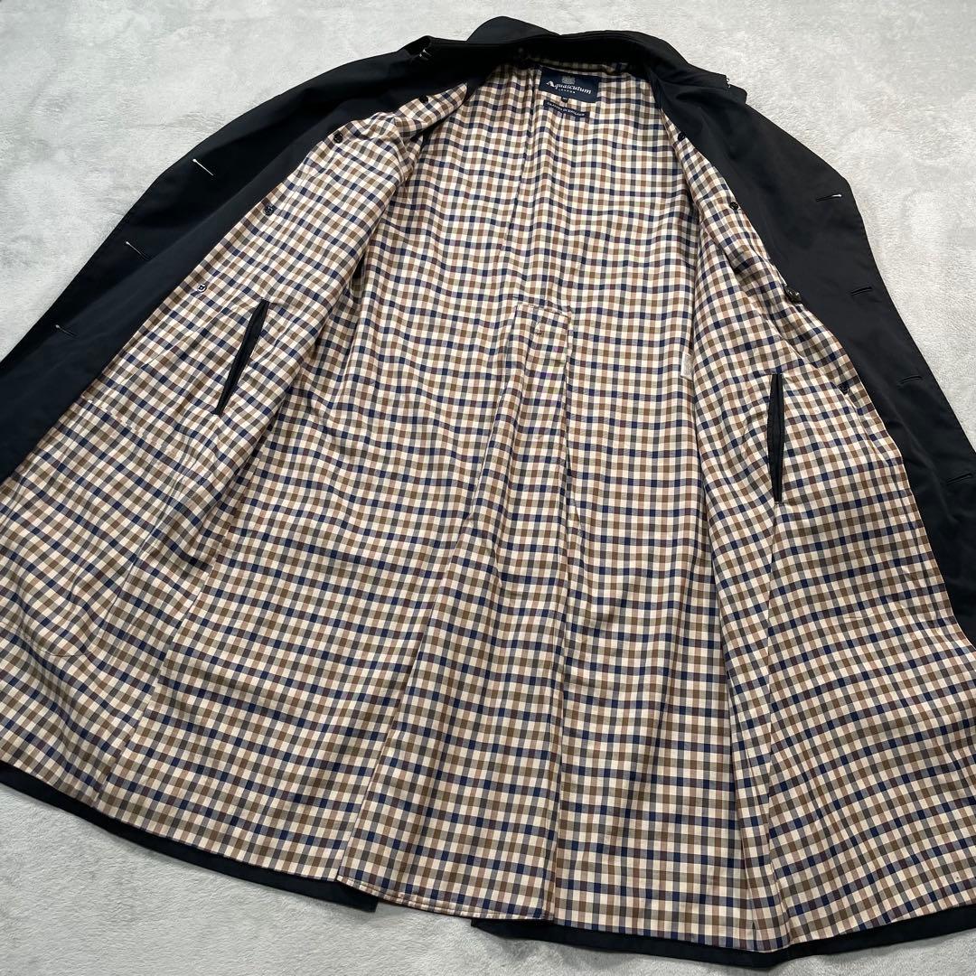 アクアスキュータム ベルト付き ロングトレンチコート 黒　D520043 36