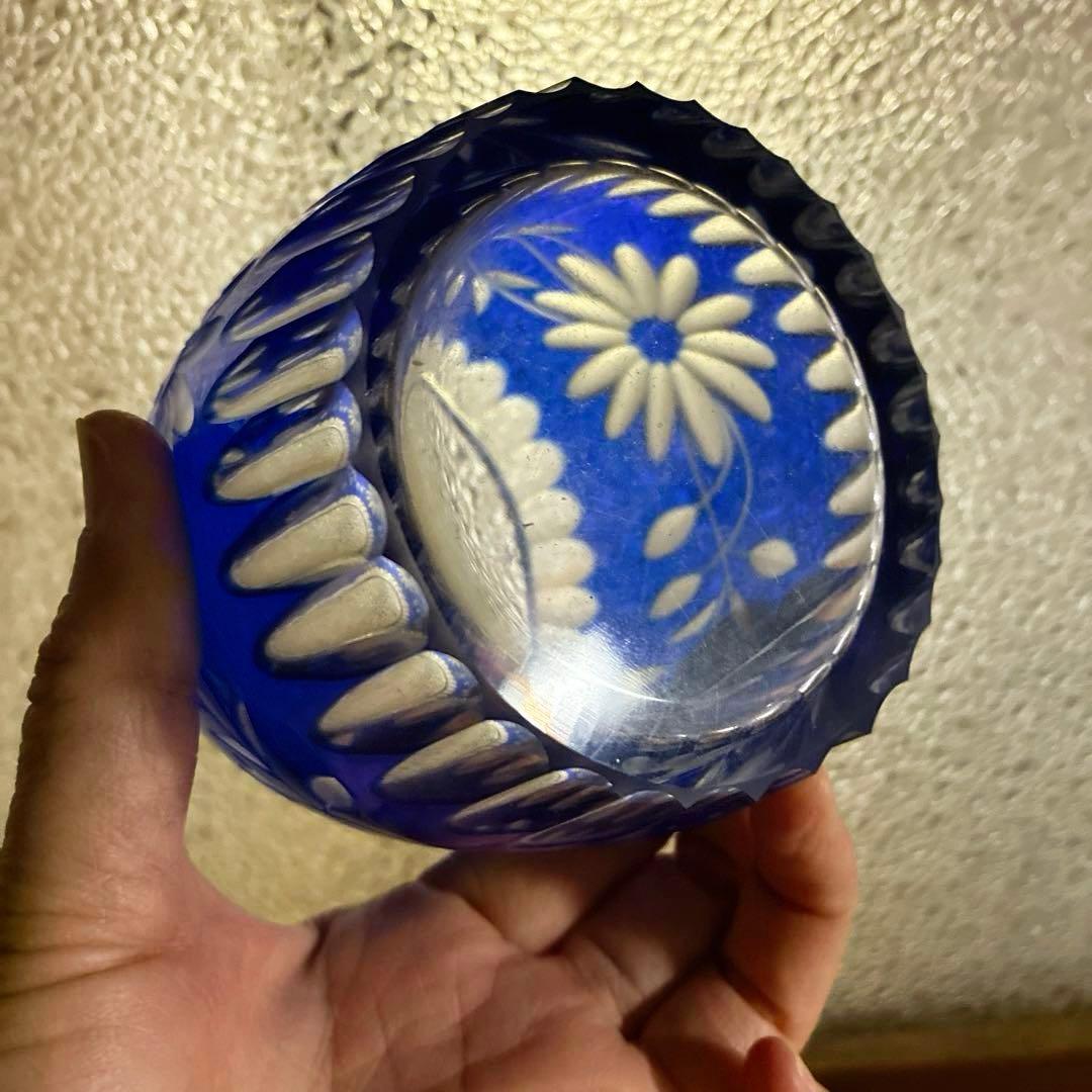 骨董　時代ガラス　青被せ切子　俵型洋花カット　希少ウランガラス　飴屋瓶　菓子瓶