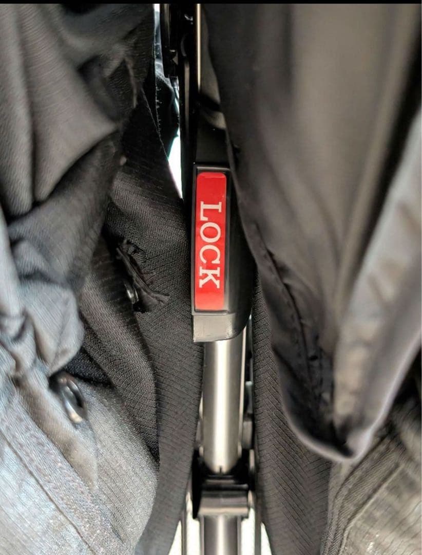 【極美品】Combi コンビ ツインスピン GC 二人乗りベビーカー