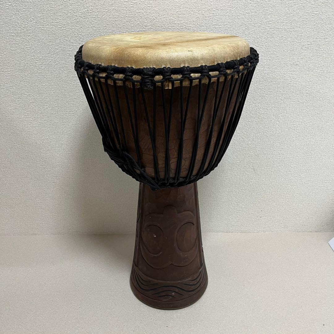 ジャンベ 木彫り 紋様 特大 66cm 民族楽器