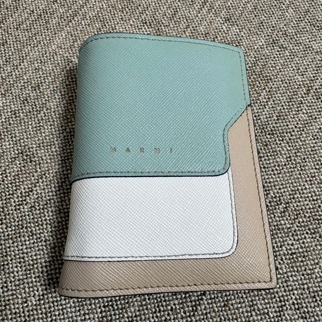 【箱付き】MARNI マルニ / 2つ折り財布 ミニウォレット