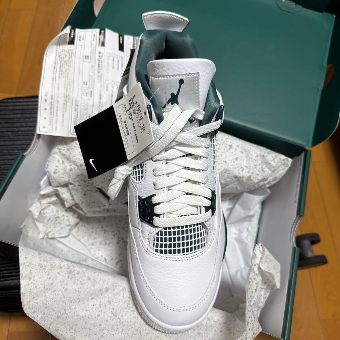 靴 Nike Air Jordan 4 Retro