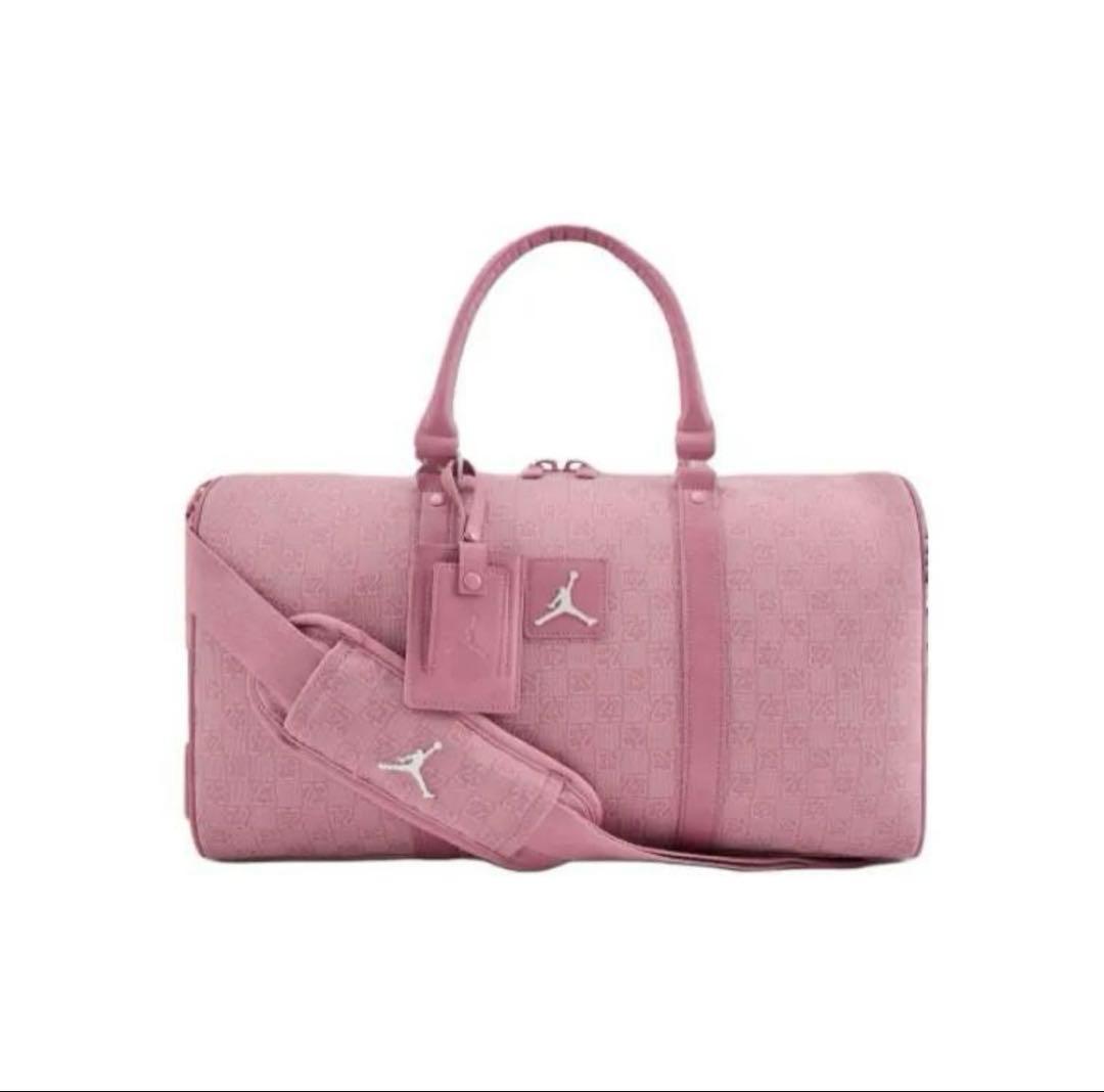 ジョーダン(JORDAN)モノグラム ダッフル バッグ　ボストンバッグ　ピンク