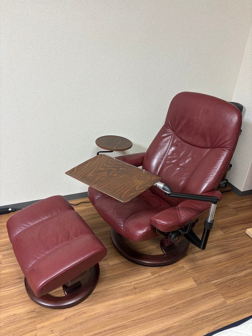 【廃盤PCテーブル＋スイングテーブル付】ストレスレス Consul M 赤レザー