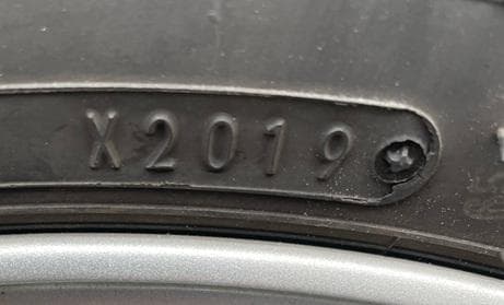 送料込 C-HR スタッドレス ホイール4本セット 215/65 R16 98Q