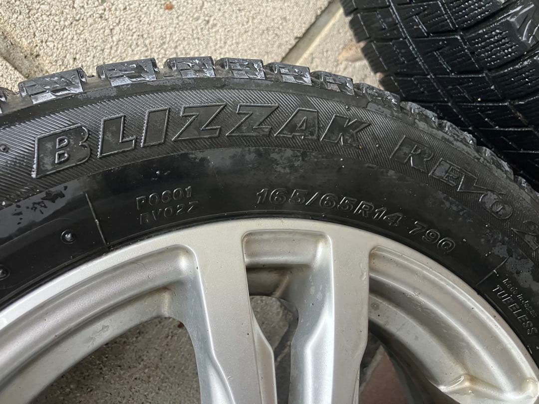 ブリザック REVO スタッドレスタイヤ 165/65R14 79Q ホイール付