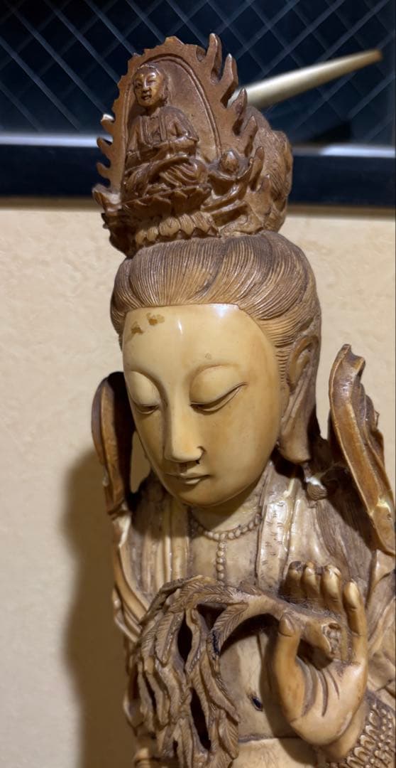 観音菩薩　観音像 龍座 仏像 菩薩　 置物 オブジェ 仏像 仏教美術　台座付き