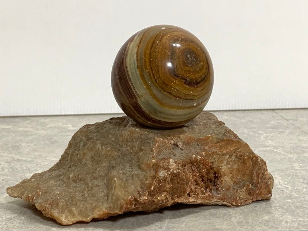 鑑賞石 天然石 木星 1.314kg オニキス 瑪瑙 メノウ ジュピター 台座付