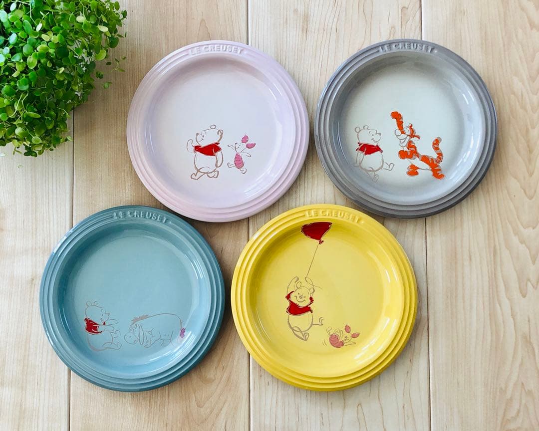 Le Creuset（ル・クルーゼ）プーさんシリーズ　プレート　4枚セット