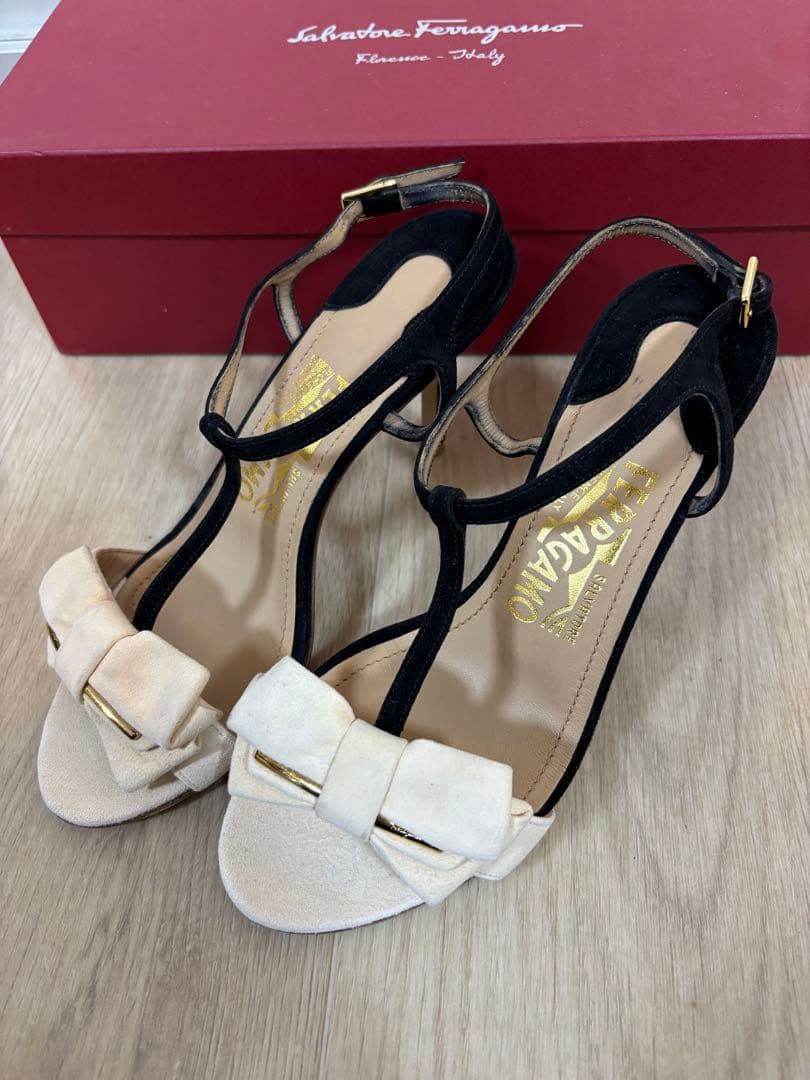 フェラガモ　レディースサンダル　ハイヒール　パンプス　未使用保管品