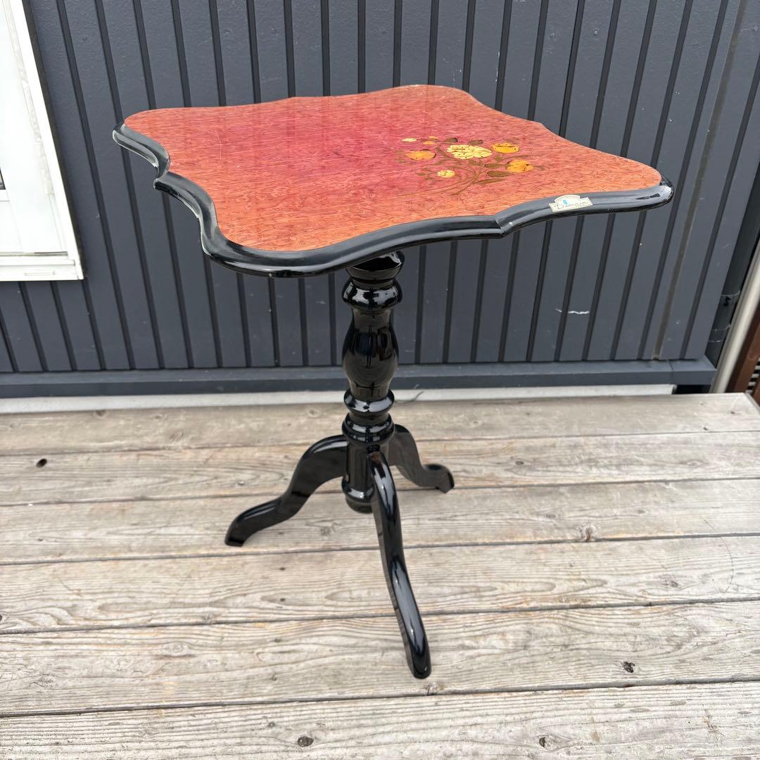 ドマン Domani イタリア家具 薔薇柄 サイドテーブル 花柄 象嵌 バラ