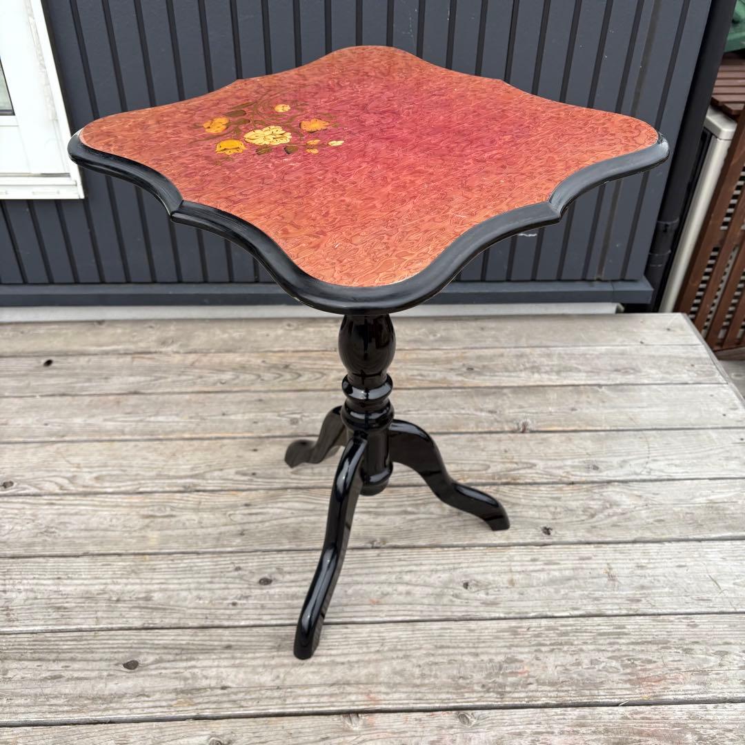 ドマン Domani イタリア家具 薔薇柄 サイドテーブル 花柄 象嵌 バラ