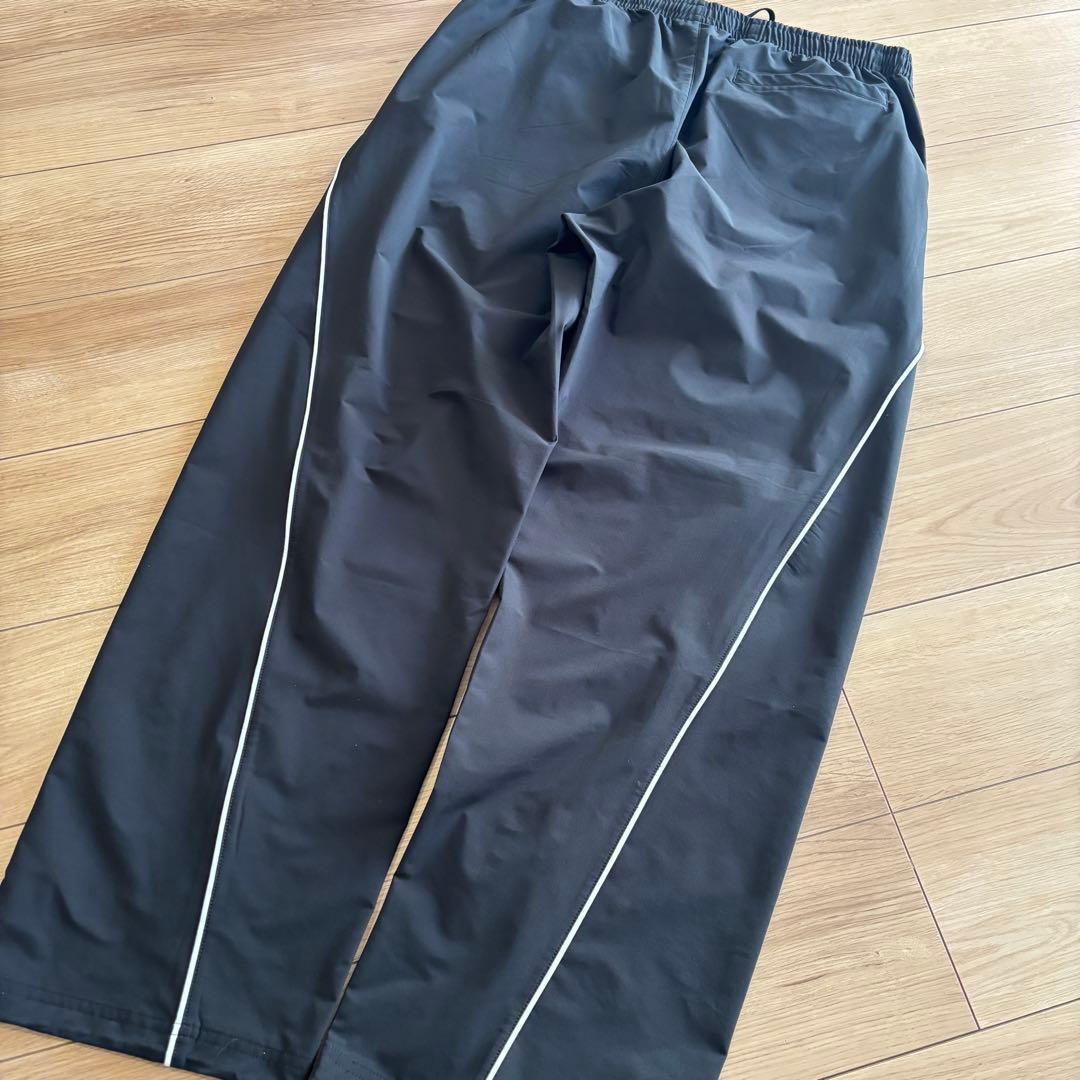 新品　ビームスデザイン　上下セット　ウインドジャケット　ウインドパンツ　ブラック