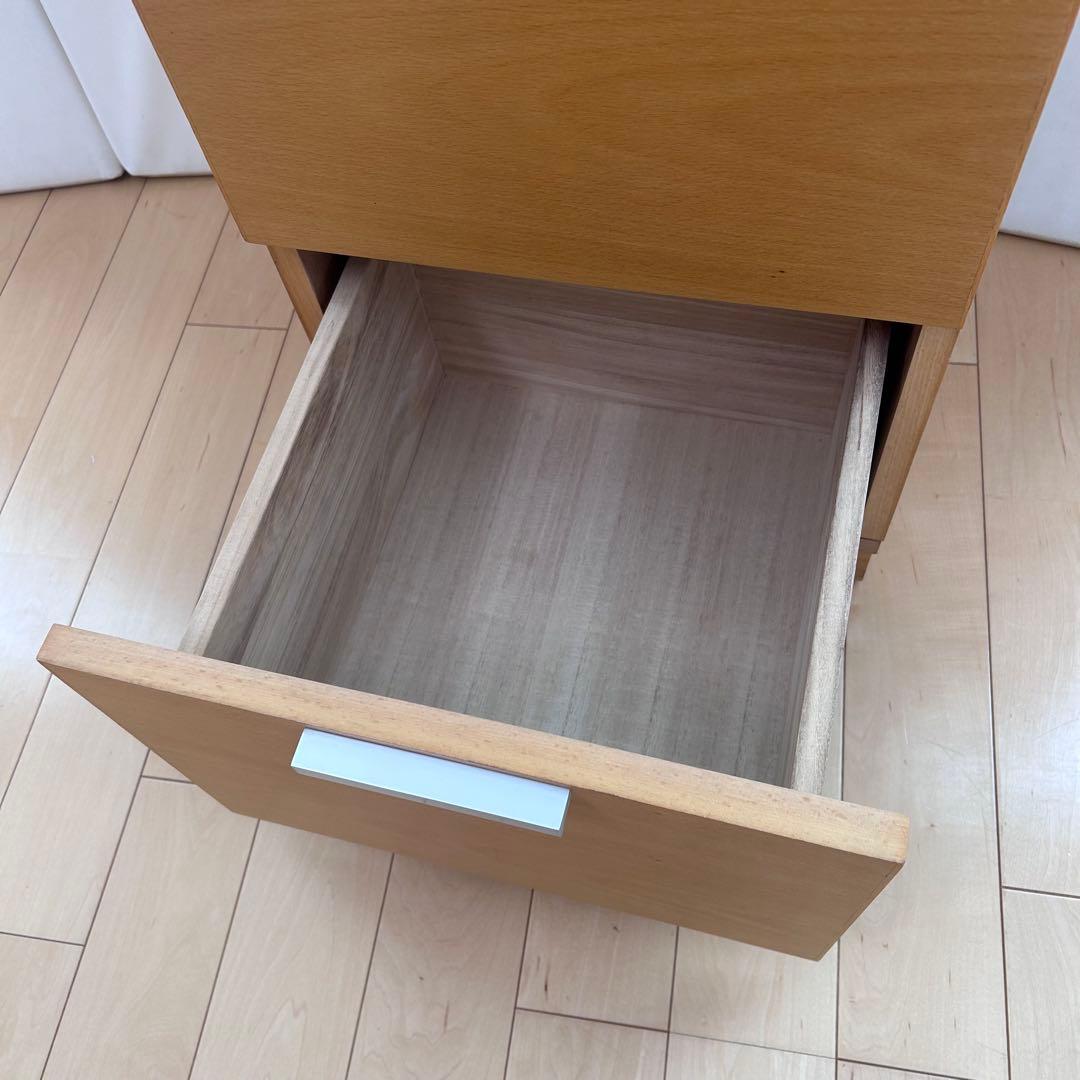 ガラス天板木製キャビネット　3段チェスト　ミッドセンチュリー　モダンサイドボード