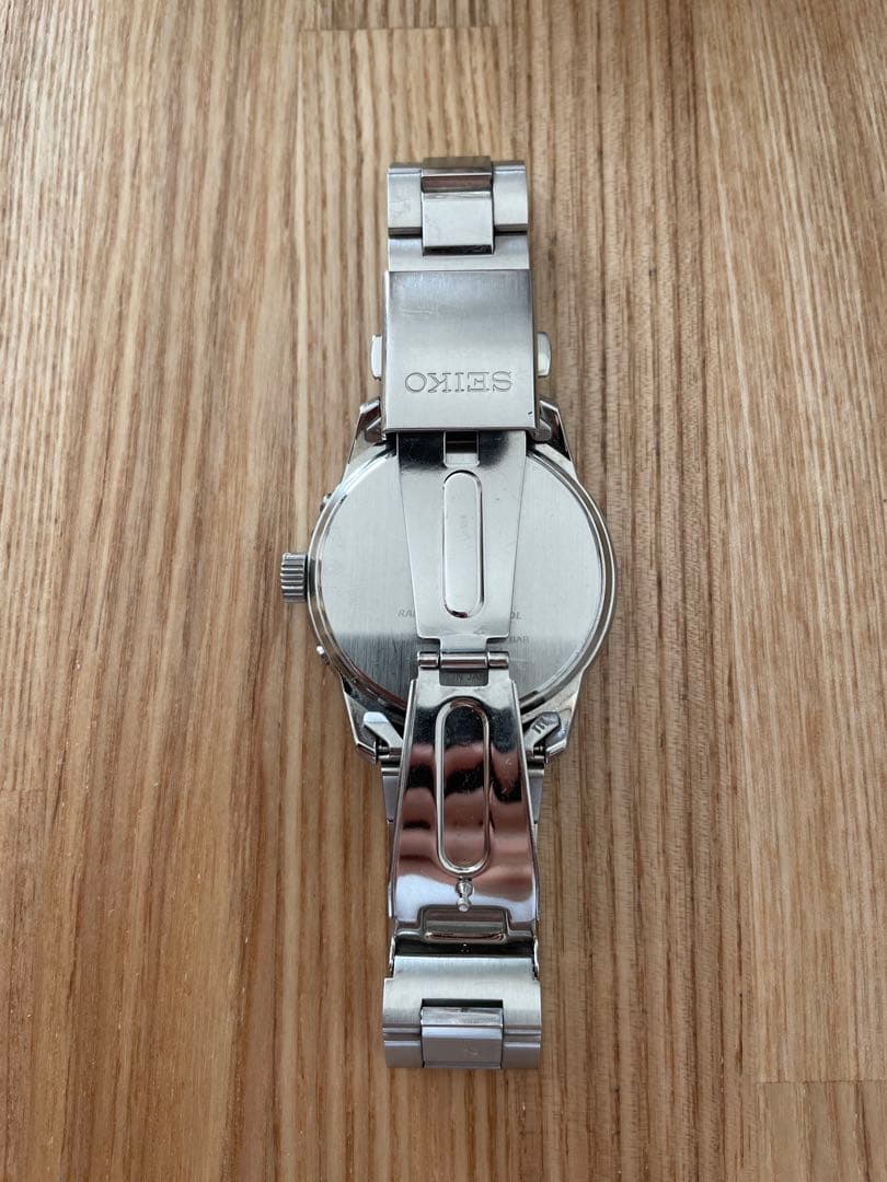 SEIKO ステンレススチール 時計 ブラックダイヤル