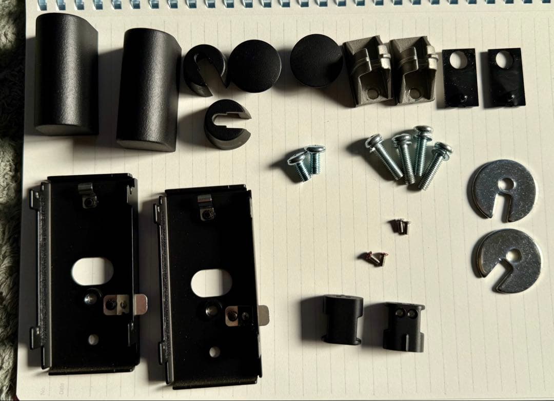 スピーカー・ウーファー XYZ457 BOSE SurroundspeakersBL,Stand