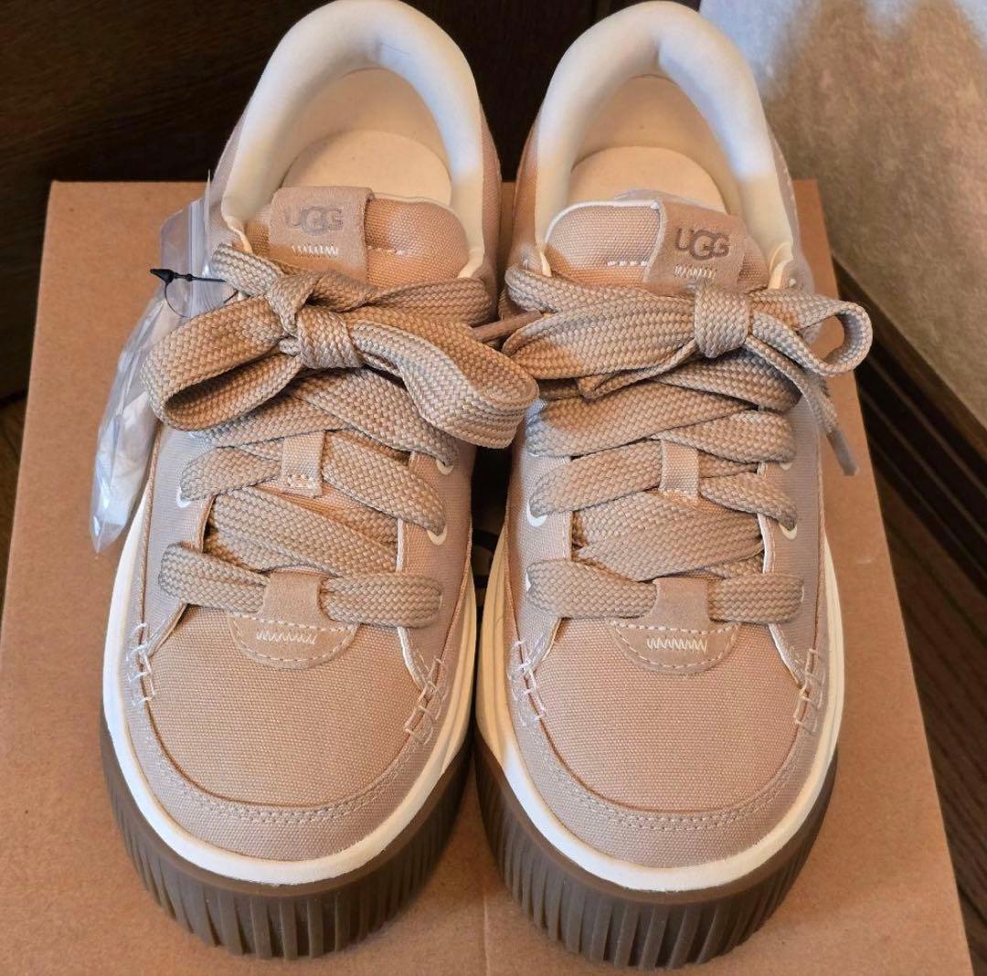 【新品】アグ ベージュ 厚底スニーカー 25cm UGG for emmi
