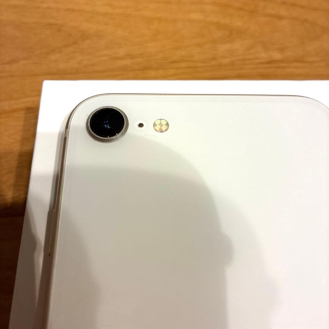 【美品　匿名便発送】Apple iPhone SE 第3世代 128GB