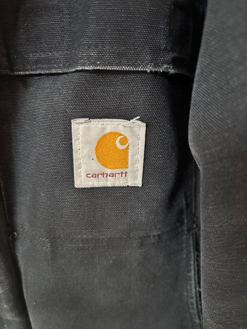 Carhartt ブラック ジップアップジャケット