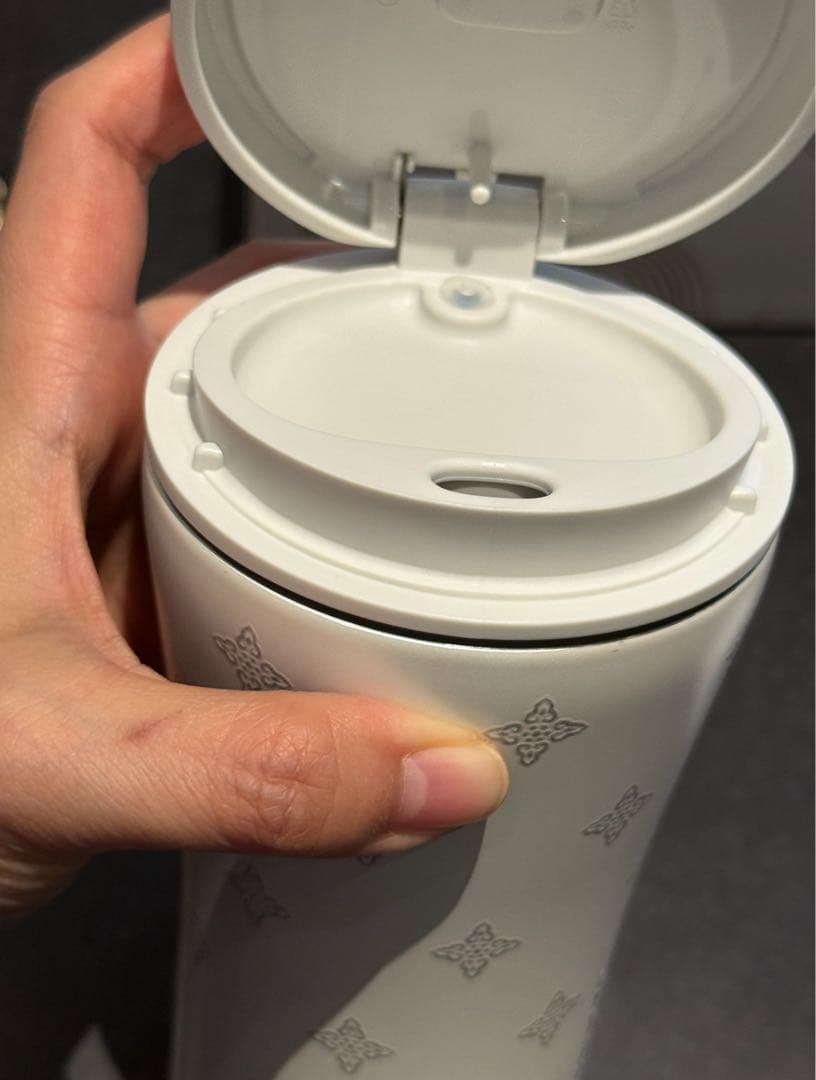 海外限定 Starbucks ステンレスボトル カップスリーブ付き ホワイト