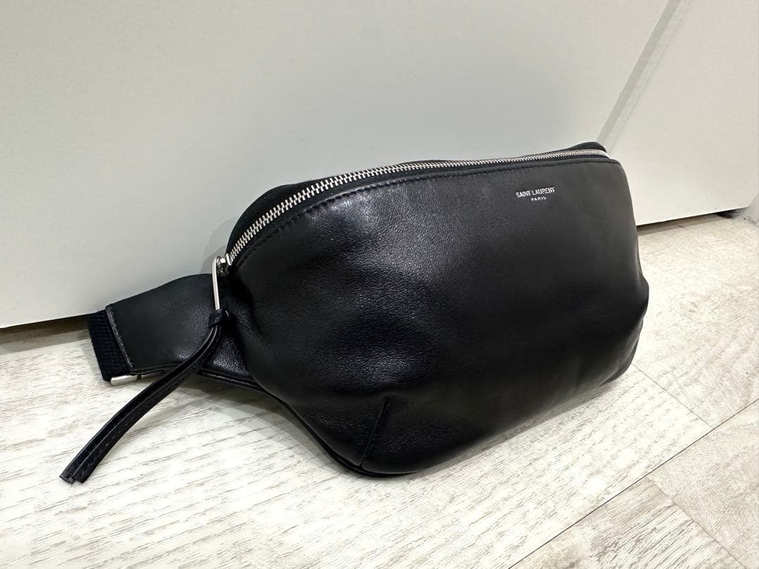 極美品/付属完備 SAINT LAURENT サンローラン ボディバッグ YSL