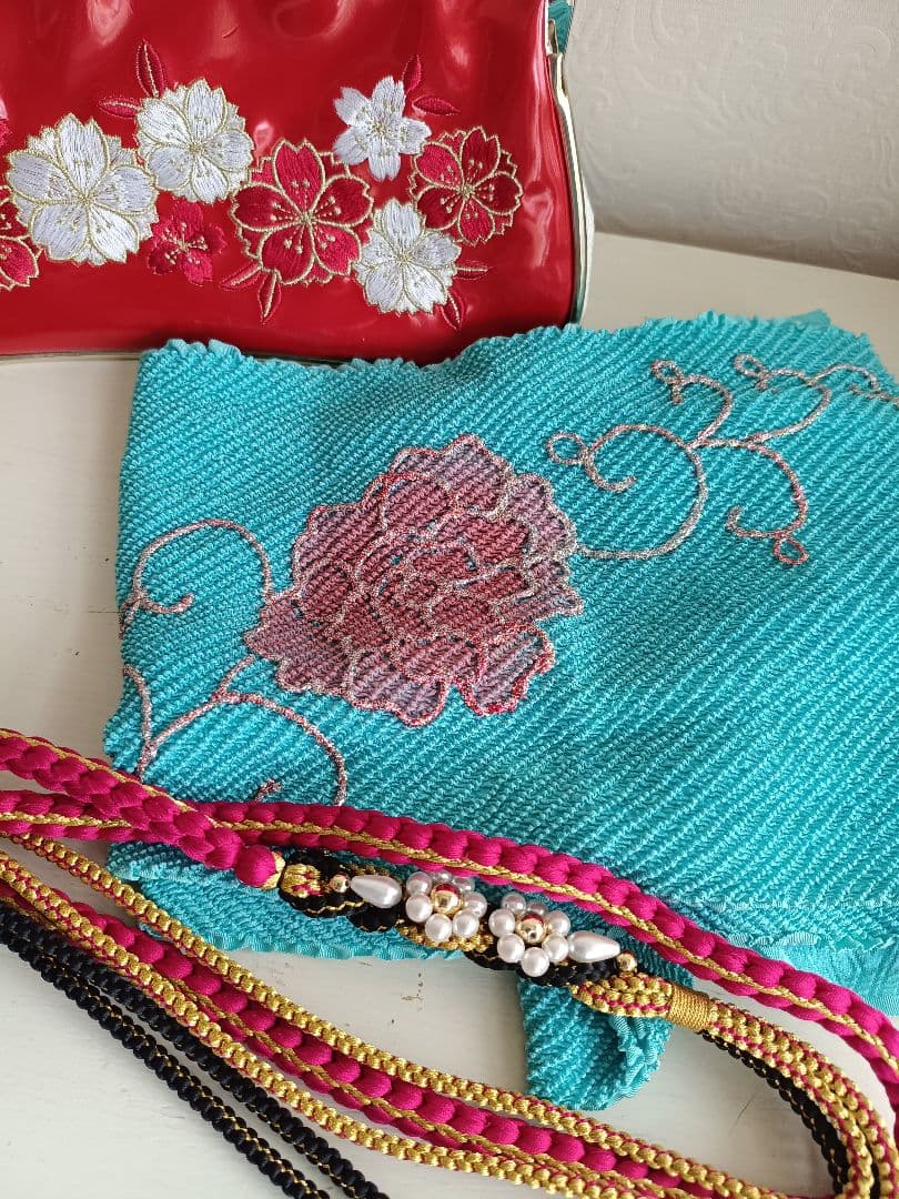 専用です☆アンティークピンク赤に丸模様の着物と黒系だらり帯