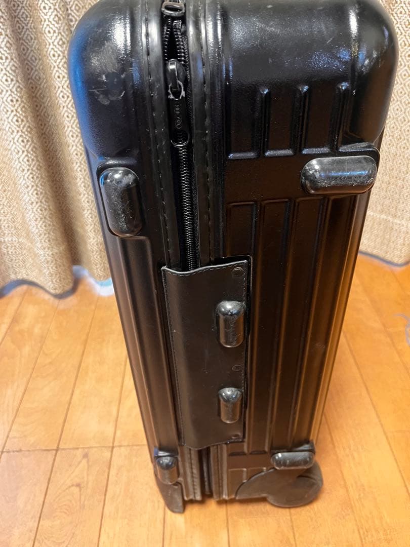 値下げ　リモワRimowa salsa スーツケース 機内持ち込みサイズ　黒