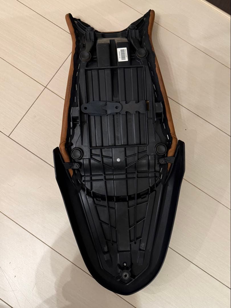 【美品】 R nineT スクランブラー 純正シングルシート